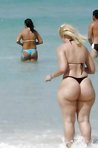 immense booty contest,the greatest huge and big asses,who wins?